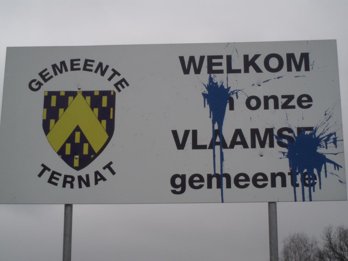 Bekladding "Welkom in onze Vlaamse gemeente" bord